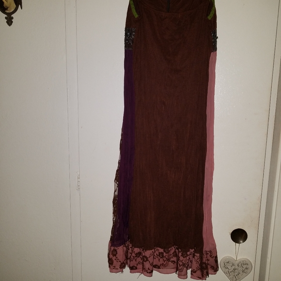 "TIMING" SIZE M DRESS - Picture 3 of 6